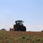 John Deere 6155R bei der Arbeit